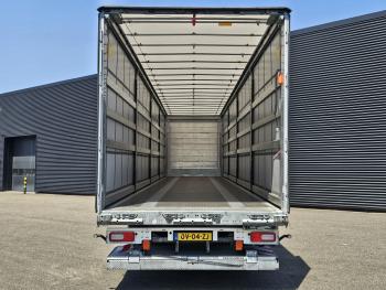 Schmitz SCB*S3 / TAIL LIFT -LBW / LIFT AXLE